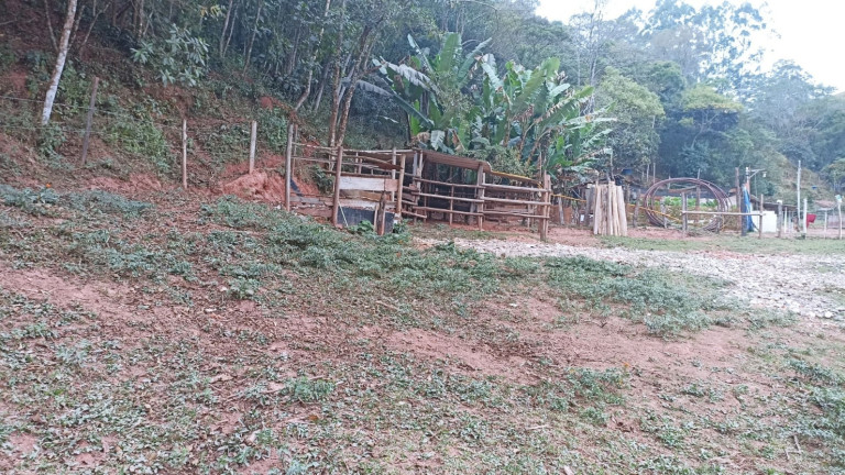Imagem Chácara com 2 Quartos à Venda, 250 m² em Centro - Paraibuna Imagem Chácara com 2 Quartos à Venda, 250 m² em Centro - Paraibuna