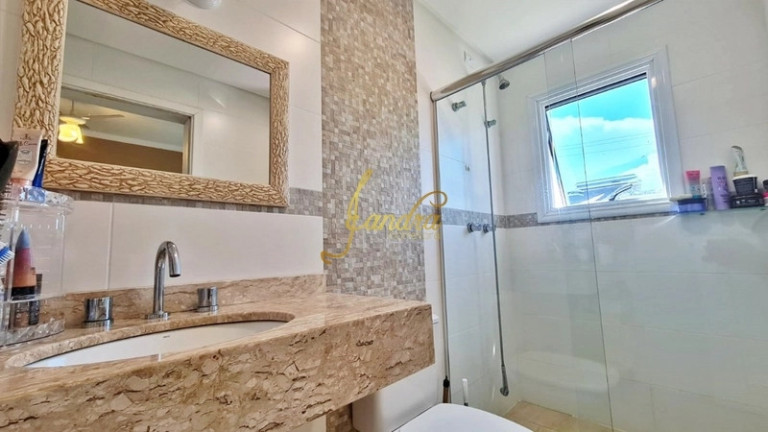 Imagem Casa de Condomínio com 5 Quartos à Venda, 228 m² em Rainha Do Mar - Xangri-la