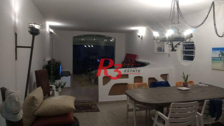 Imagem Sobrado com 4 Quartos à Venda, 180 m² em Jardim Guaiuba - Guarujá Imagem Sobrado com 4 Quartos à Venda, 180 m² em Jardim Guaiuba - Guarujá