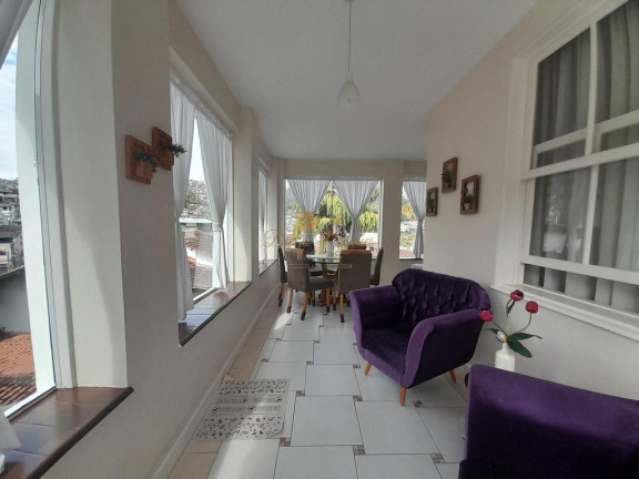 Imagem Casa com 3 Quartos à Venda, 776 m² em Barra Do Imbuí - Teresópolis