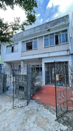 Imagem Casa com 5 Quartos à Venda, 182 m² em Cirurgia - Aracaju Imagem Casa com 5 Quartos à Venda, 182 m² em Cirurgia - Aracaju