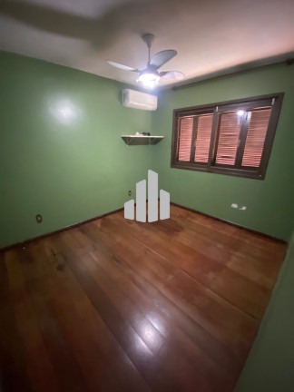 Imagem Casa com 3 Quartos à Venda, 260 m² em Guarujá - Porto Alegre
