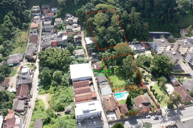 Imagem Casa com 3 Quartos à Venda ou Locação, 318 m² em Bom Retiro - Teresópolis