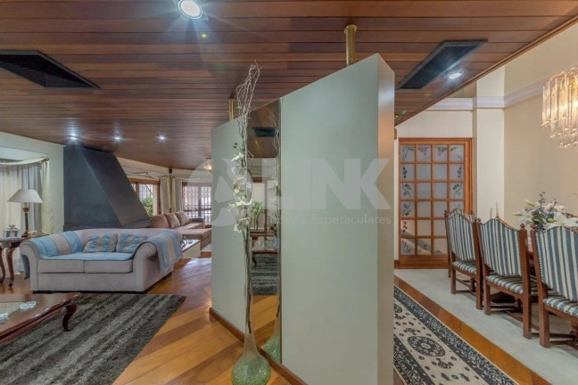 Imagem Casa com 4 Quartos à Venda, 351 m² em Petrópolis - Porto Alegre