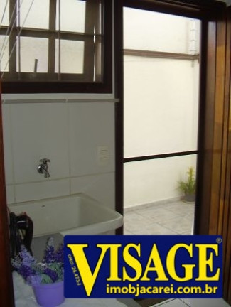 Imagem Casa de Condomínio com 3 Quartos à Venda, 109 m² em Jd. St. Maria - Jacareí