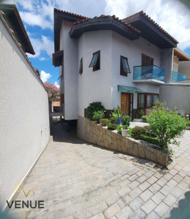 Imagem Casa com 5 Quartos à Venda, 300 m² em Nova Arujá - Arujá Imagem Casa com 5 Quartos à Venda, 300 m² em Nova Arujá - Arujá