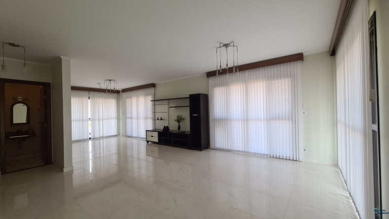 Imagem Imóvel com 3 Quartos à Venda, 207 m² em Vila Flores - Franca Imagem Imóvel com 3 Quartos à Venda, 207 m² em Vila Flores - Franca