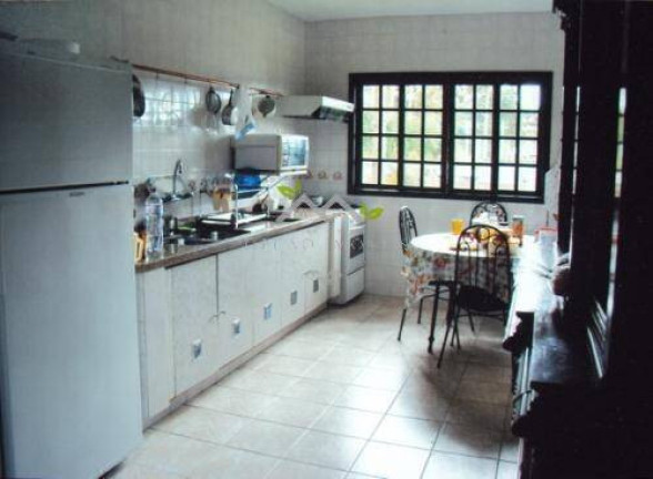 Imagem Casa com 5 Quartos à Venda, 360 m² em Vila Capivari - Campos Do Jordão