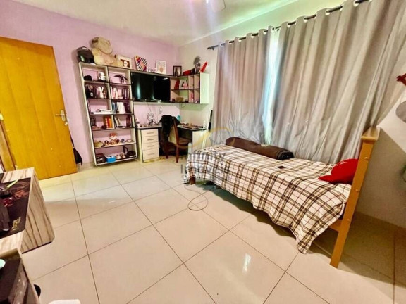 Imagem Casa com 4 Quartos à Venda, 210 m² em Santa Terezinha - Belo Horizonte Imagem Casa com 4 Quartos à Venda, 210 m² em Santa Terezinha - Belo Horizonte