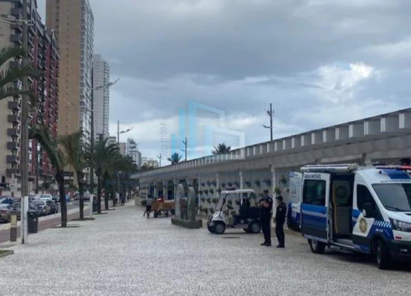Imagem Kitnet com 1 Quarto à Venda, 35 m² em Guilhermina - Praia Grande Imagem Kitnet com 1 Quarto à Venda, 35 m² em Guilhermina - Praia Grande