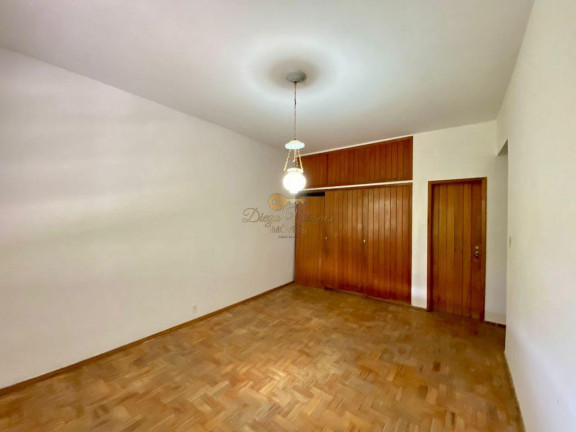 Imagem Casa com 7 Quartos à Venda, 280 m² em Araras - Teresópolis Imagem Casa com 7 Quartos à Venda, 280 m² em Araras - Teresópolis