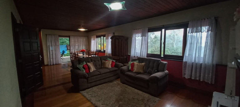 Imagem Casa com 4 Quartos à Venda, 332 m² em Agriões - Teresópolis Imagem Casa com 4 Quartos à Venda, 332 m² em Agriões - Teresópolis