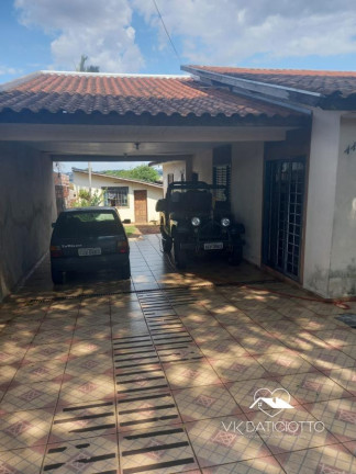 Casa com 8 Quartos à Venda, 220 m² em Jardim Alvorada - Maringá