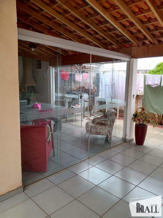 Casa com 3 Quartos à Venda, 102 m² em Residencial Moreira E Guimarães - Mirassol
