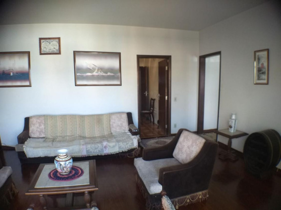 Imagem Casa com 3 Quartos à Venda, 269 m² em Centro - Botucatu