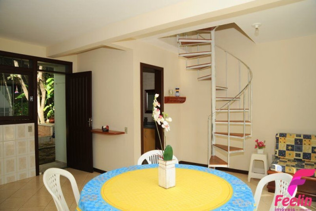 Imagem Chácara com 26 Quartos à Venda, 840 m² em Pântano Do Sul - Florianópolis Imagem Chácara com 26 Quartos à Venda, 840 m² em Pântano Do Sul - Florianópolis