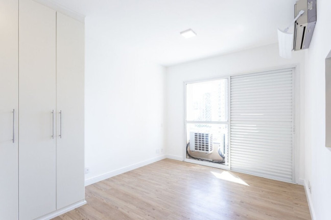 Imagem Apartamento com 2 Quartos à Venda, 137 m² em Vila Olímpia - São Paulo