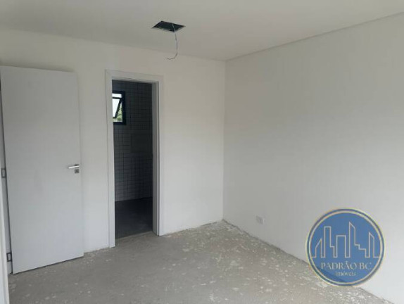 Imagem Casa com 3 Quartos à Venda, 101 m² em Lindóia - Curitiba