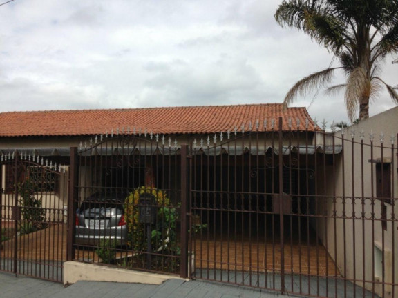 Casa com 3 Quartos à Venda, 300 m² em Vila Santo Antônio - Cotia