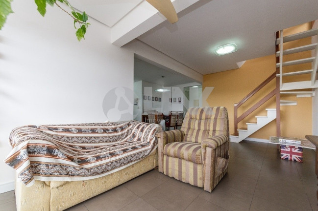 Imagem Imóvel com 2 Quartos à Venda, 174 m² em Chácara Das Pedras - Porto Alegre Imagem Imóvel com 2 Quartos à Venda, 174 m² em Chácara Das Pedras - Porto Alegre
