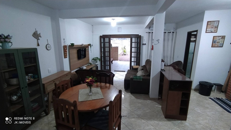 Imagem Casa com 2 Quartos para Temporada, 90 m² em Itapema Do Norte - Itapoá Imagem Casa com 2 Quartos para Temporada, 90 m² em Itapema Do Norte - Itapoá
