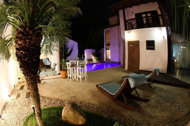 Casa com 5 Quartos à Venda, 700 m² em Praia Dos Amores - Balneário Camboriú