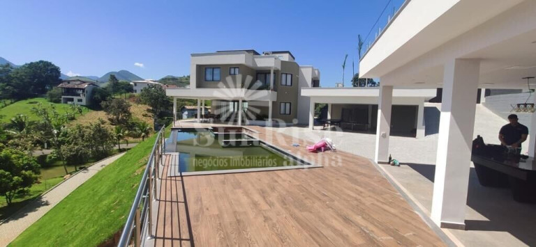 Imagem Casa com 7 Quartos à Venda, 764 m² em Centro - Cachoeiras De Macacu