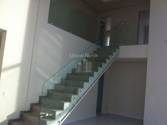 Imagem Casa de Condomínio com 4 Quartos à Venda, 239 m² em Santa Regina - Camboriú Imagem Casa de Condomínio com 4 Quartos à Venda, 239 m² em Santa Regina - Camboriú