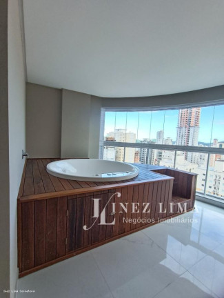 Imagem Apartamento com 4 Quartos à Venda, 269 m² em Meia Praia - Itapema Imagem Apartamento com 4 Quartos à Venda, 269 m² em Meia Praia - Itapema