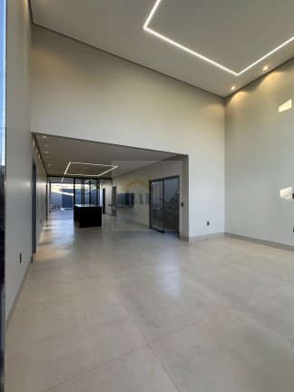 Imagem Casa com 3 Quartos à Venda, 220 m² em Setor Garavelo - Aparecida De Goiânia