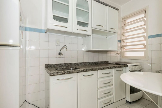 Imagem Apartamento com 1 Quarto à Venda, 27 m² em Centro Histórico - Porto Alegre Imagem Apartamento com 1 Quarto à Venda, 27 m² em Centro Histórico - Porto Alegre