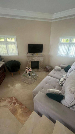 Imagem Casa com 4 Quartos à Venda, 380 m² em Residencial Onze (alphaville) - Santana De Parnaíba