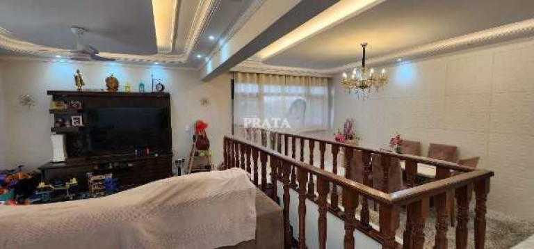Casa com 6 Quartos à Venda, 165 m² em Embaré - Santos