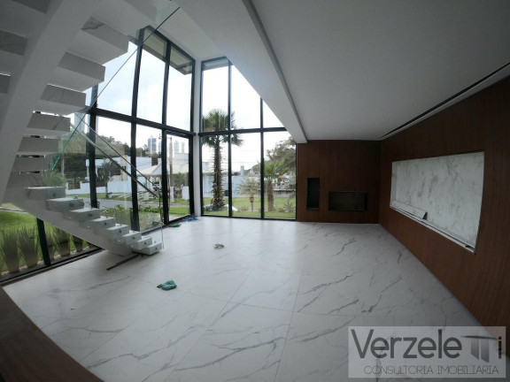 Imagem Casa com 4 Quartos à Venda, 530 m² em Barra - Balneário Camboriú Imagem Casa com 4 Quartos à Venda, 530 m² em Barra - Balneário Camboriú