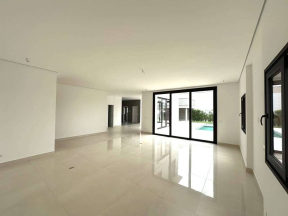 Imagem Casa com 4 Quartos à Venda, 307 m² em Granja Viana - Carapicuíba Imagem Casa com 4 Quartos à Venda, 307 m² em Granja Viana - Carapicuíba