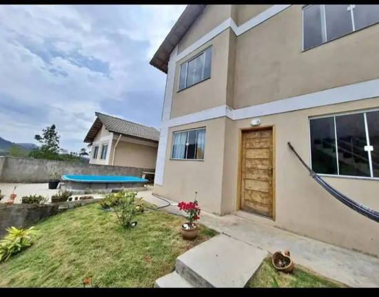 Imagem Casa com 2 Quartos à Venda,  em Amparo - Nova Friburgo