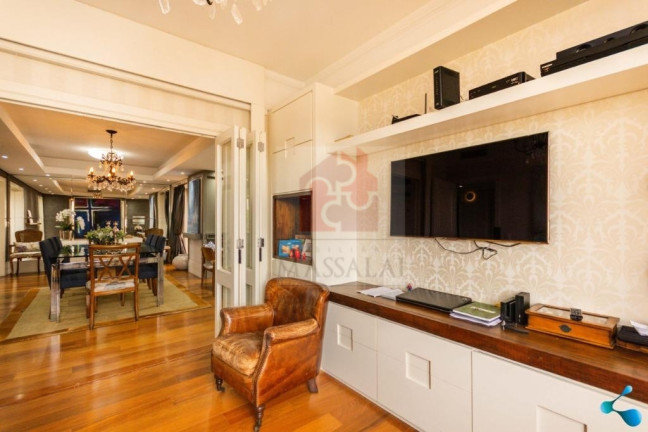 Imagem Apartamento com 3 Quartos à Venda, 222 m² em Auxiliadora - Porto Alegre Imagem Apartamento com 3 Quartos à Venda, 222 m² em Auxiliadora - Porto Alegre