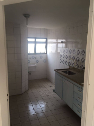 Imagem Apartamento com 2 Quartos à Venda,  em Vila Liviero - São Paulo