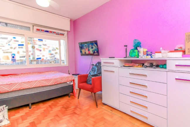 Imagem Imóvel com 3 Quartos à Venda, 77 m² em Menino Deus - Porto Alegre Imagem Imóvel com 3 Quartos à Venda, 77 m² em Menino Deus - Porto Alegre