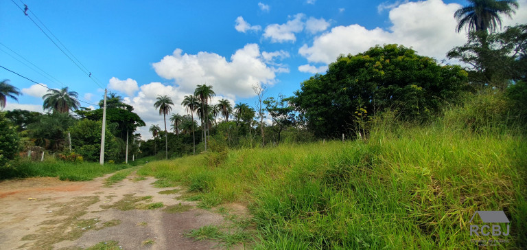 Terreno à Venda, 750 m² em Parque Do Girassol - Esmeraldas