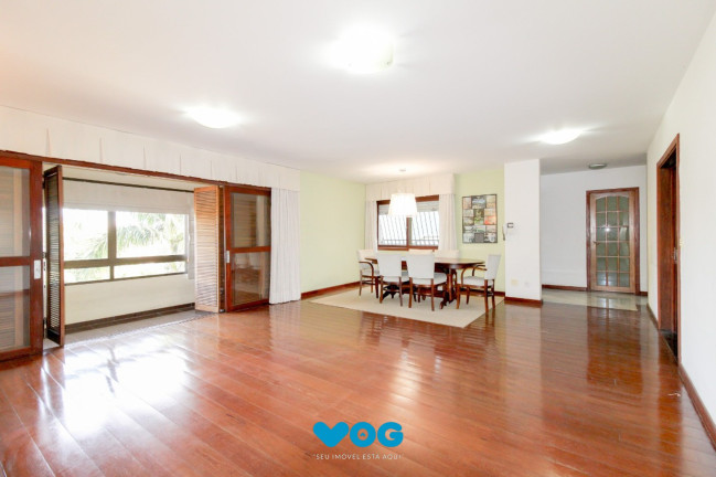 Imagem Casa com 3 Quartos à Venda, 280 m² em Chácara Das Pedras - Porto Alegre Imagem Casa com 3 Quartos à Venda, 280 m² em Chácara Das Pedras - Porto Alegre