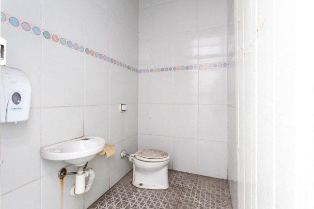 Imagem Casa com 7 Quartos à Venda, 375 m² em Jardim D'abril - São Paulo Imagem Casa com 7 Quartos à Venda, 375 m² em Jardim D'abril - São Paulo