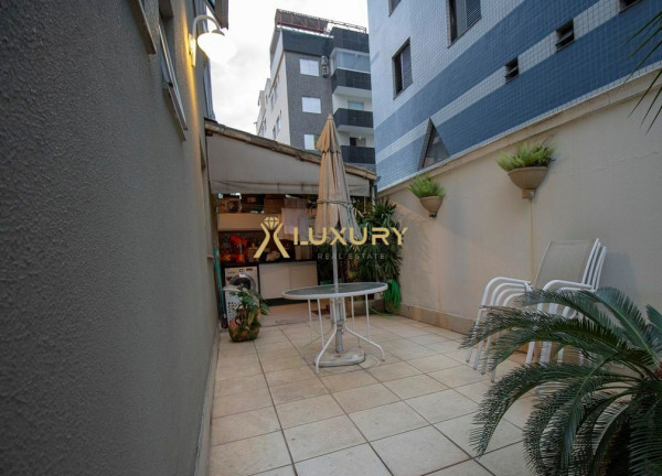 Imagem Imóvel com 2 Quartos à Venda, 134 m² em Santo Antônio - Belo Horizonte