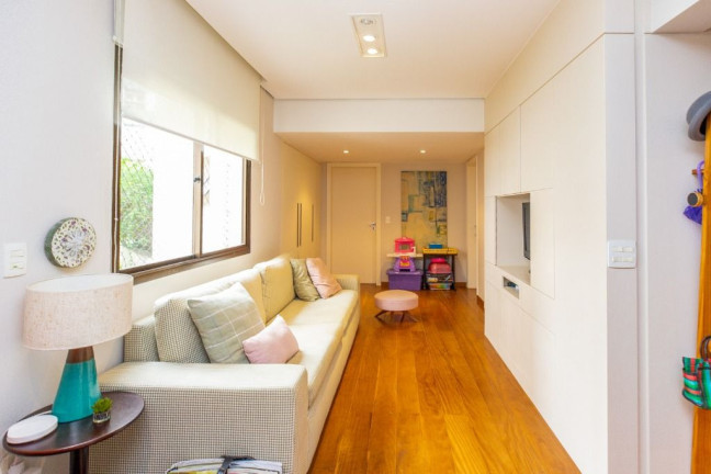 Imagem Apartamento com 3 Quartos à Venda, 218 m² em Itaim - São Paulo