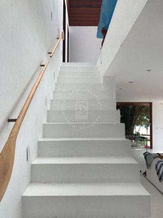 Imagem Casa com 5 Quartos à Venda, 340 m² em Centro - Angra Dos Reis