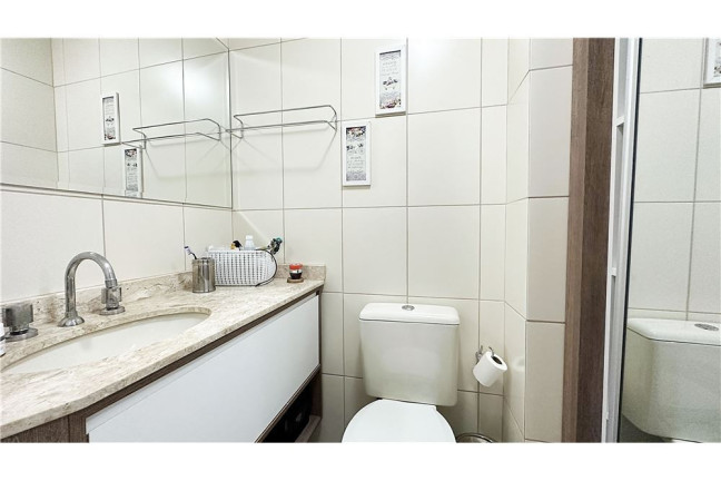 Imagem Imóvel com 2 Quartos à Venda,  em Tristeza - Porto Alegre