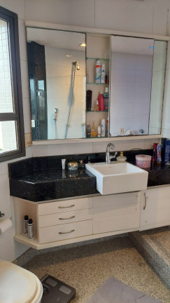 Imagem Imóvel com 4 Quartos à Venda, 214 m² em Praia Da Costa - Vila Velha Imagem Imóvel com 4 Quartos à Venda, 214 m² em Praia Da Costa - Vila Velha