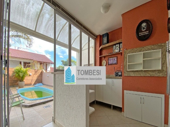 Imagem Sobrado com 3 Quartos à Venda, 207 m² em Jardim Itu - Porto Alegre Imagem Sobrado com 3 Quartos à Venda, 207 m² em Jardim Itu - Porto Alegre