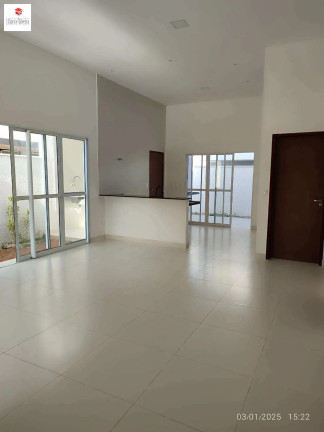 Imagem Casa com 3 Quartos à Venda, 131 m² Imagem Casa com 3 Quartos à Venda, 131 m²