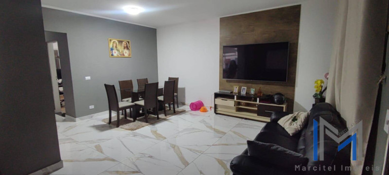 Casa com 3 Quartos à Venda, 210 m² em Vila Merces - Carapicuíba